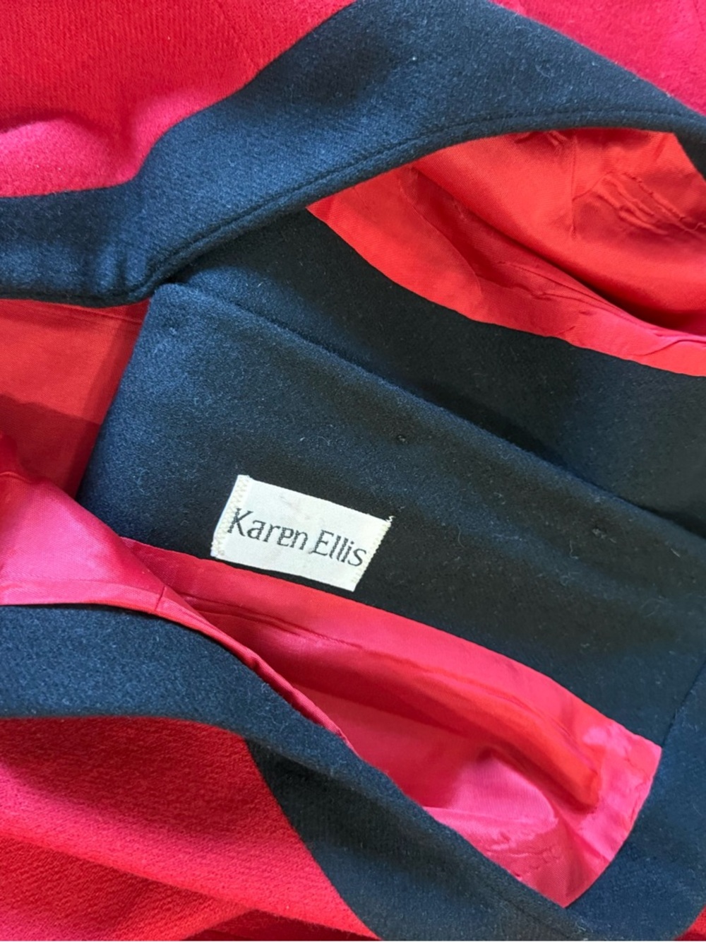 Vintage Red and Black Women's Jacket - Picture 3 of 3